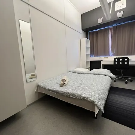 Albergue Office House Services 215