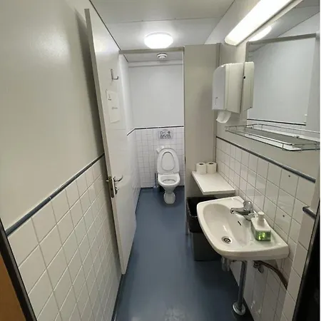 Office House Services 215 * הלסינקי