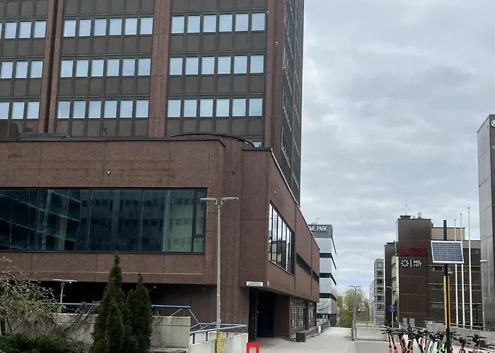 Office House Services 215 * Helsinki