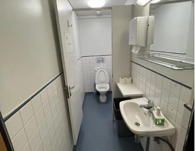 Office House Services 215 * Helsinki